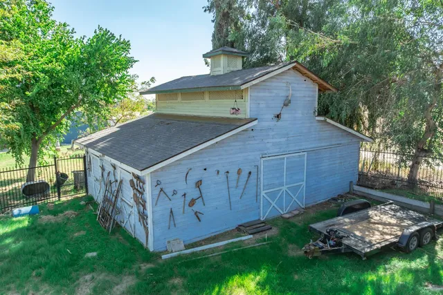 $550,000 | 8896 13th Avenue, Hanford, CA 93230