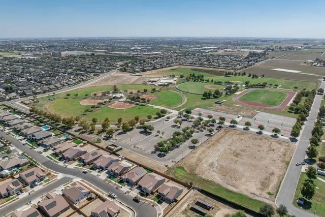 $550,000 | 8896 13th Avenue, Hanford, CA 93230