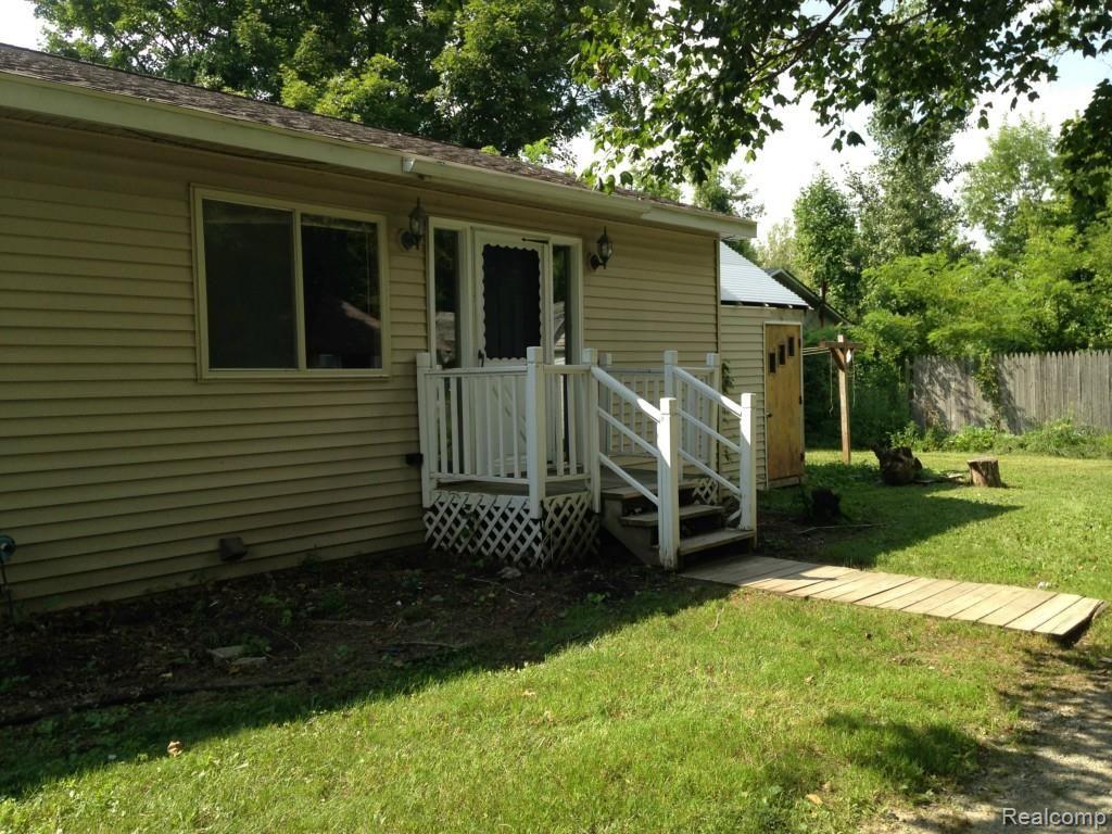 7472 Avoca Road North Street, MI 48049 - Photo 4 of 25 IMG_7603.jpg