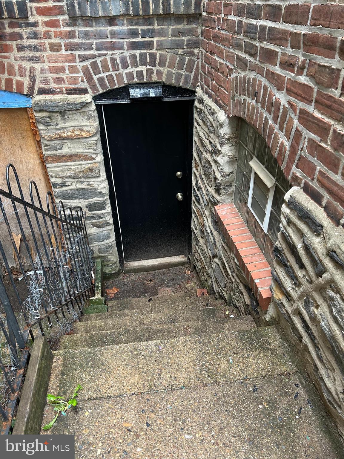 1116 Sanger Street Philadelphia, PA 19124 - Photo 42 of 47 a view of entryway