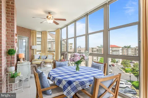 $535,000 | 19350 Magnolia Grove Square, Unit 406, Leesburg, VA 20176