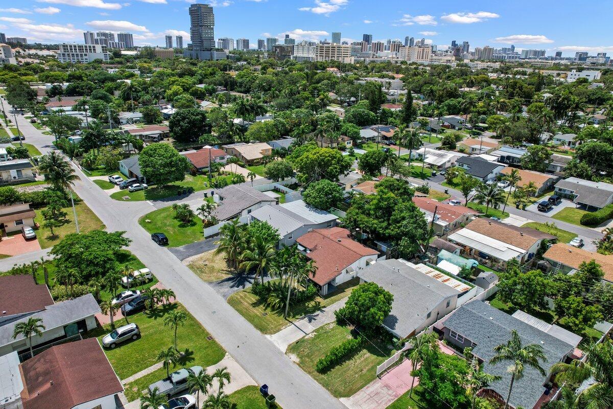 313 Southwest 7th Street Hallandale Beach, FL 33009 - Photo 16 of 18 DJI_0570