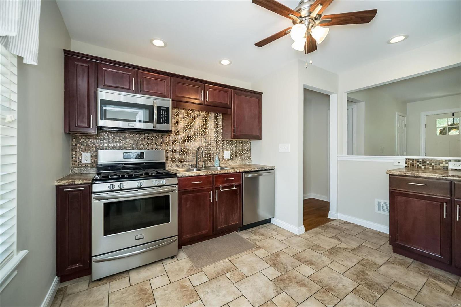 7841 Adkins Avenue St. Louis, MO 63123 - Photo 14 of 29