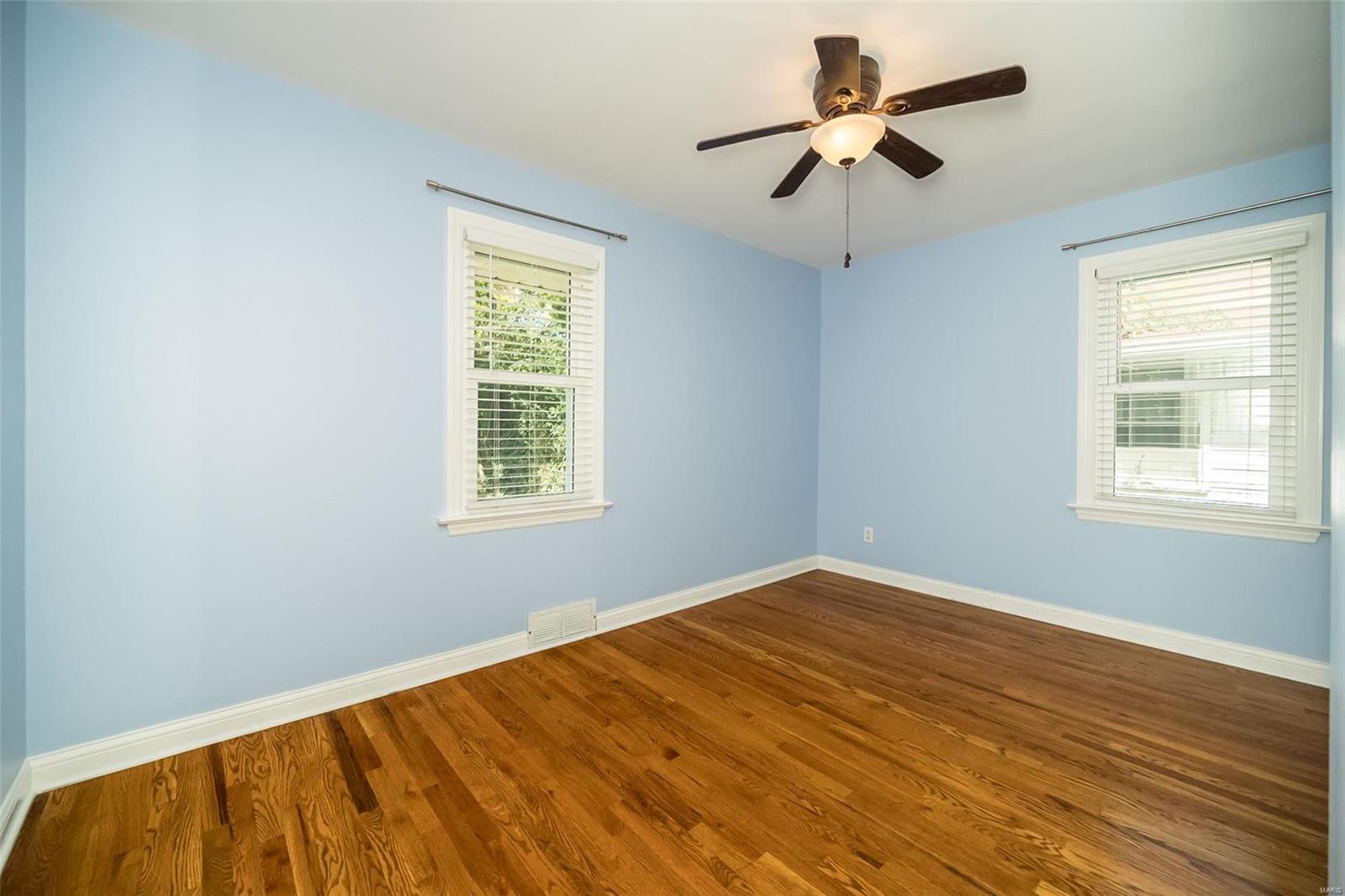 7841 Adkins Avenue St. Louis, MO 63123 - Photo 17 of 29