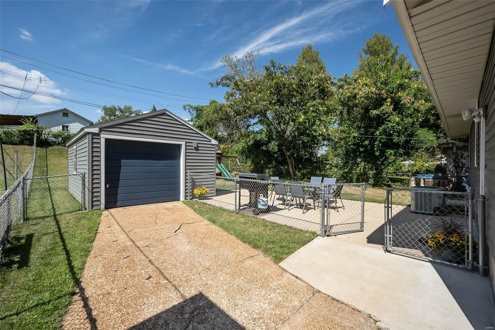 7841 Adkins Avenue St. Louis, MO 63123 - Photo 25 of 29