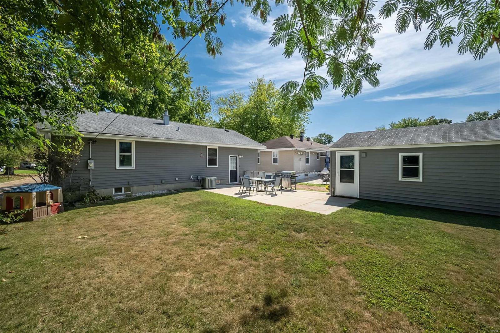 7841 Adkins Avenue St. Louis, MO 63123 - Photo 27 of 29