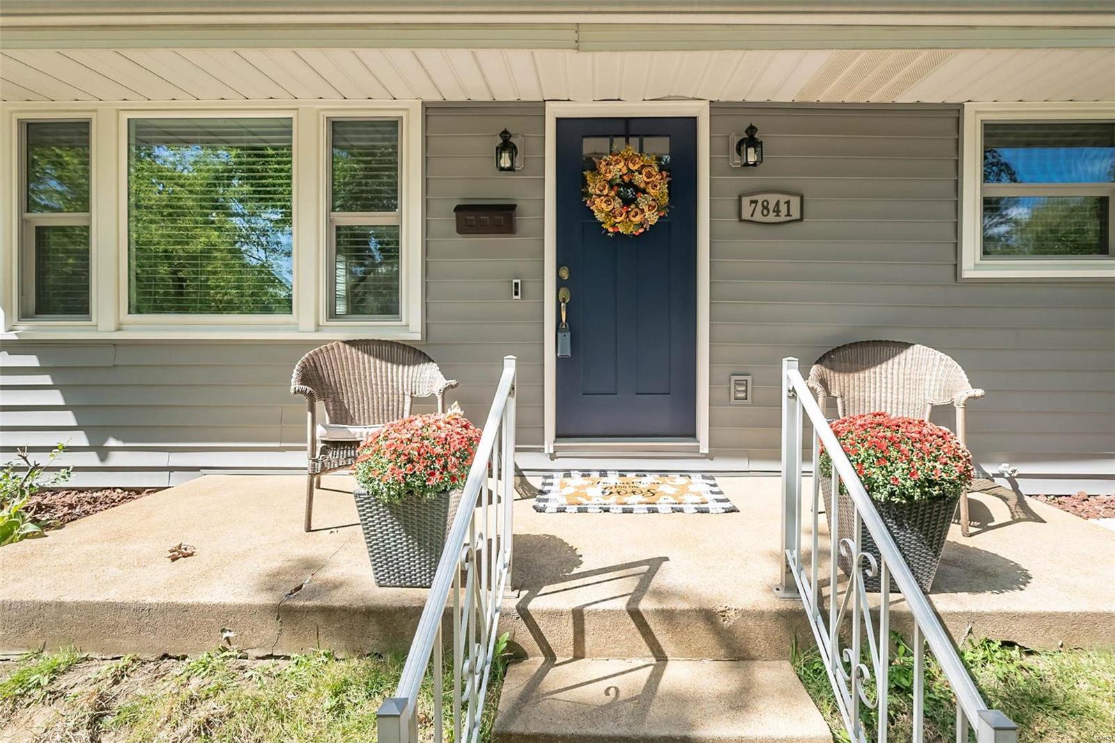 7841 Adkins Avenue St. Louis, MO 63123 - Photo 3 of 29