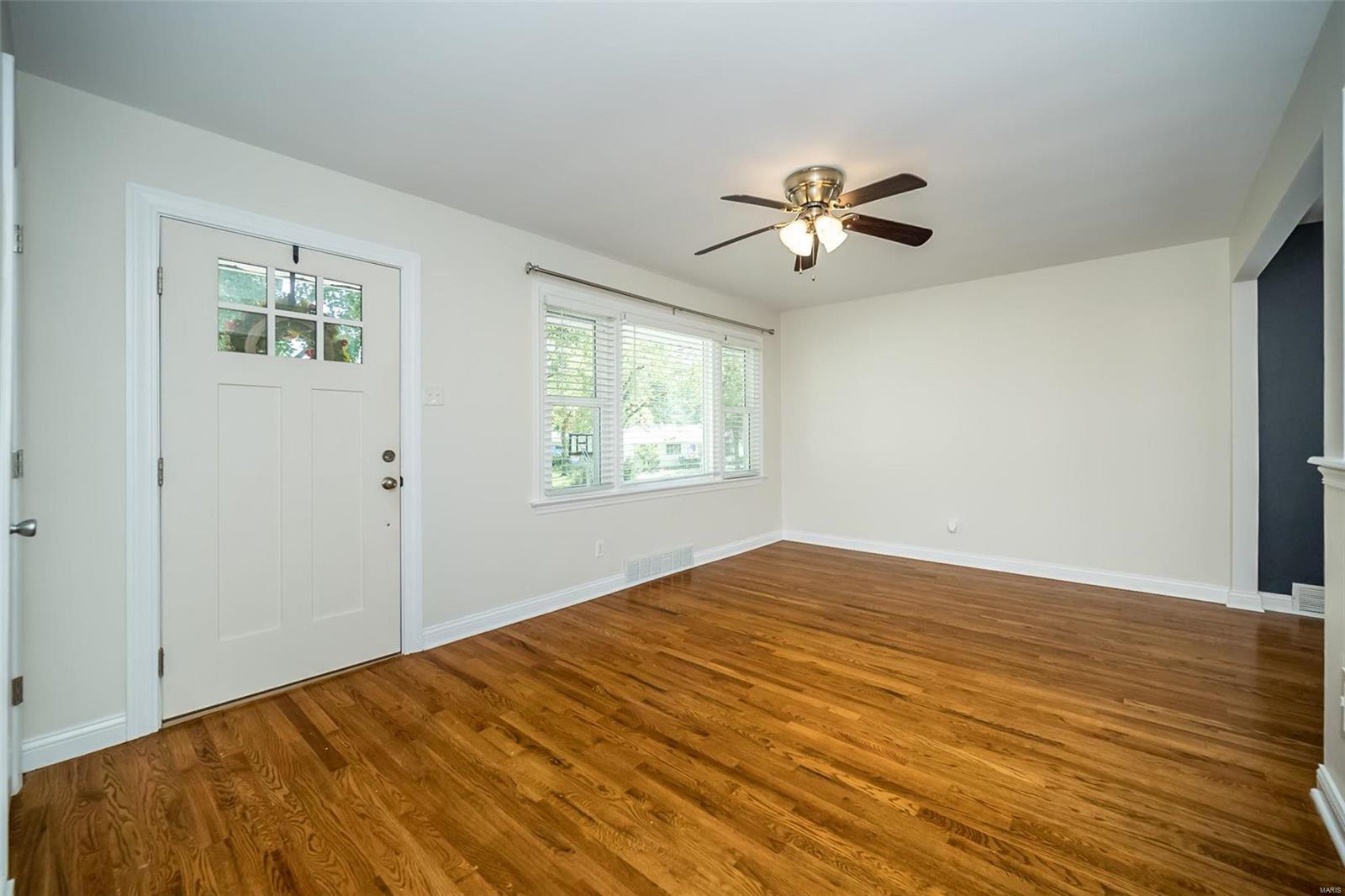 7841 Adkins Avenue St. Louis, MO 63123 - Photo 5 of 29