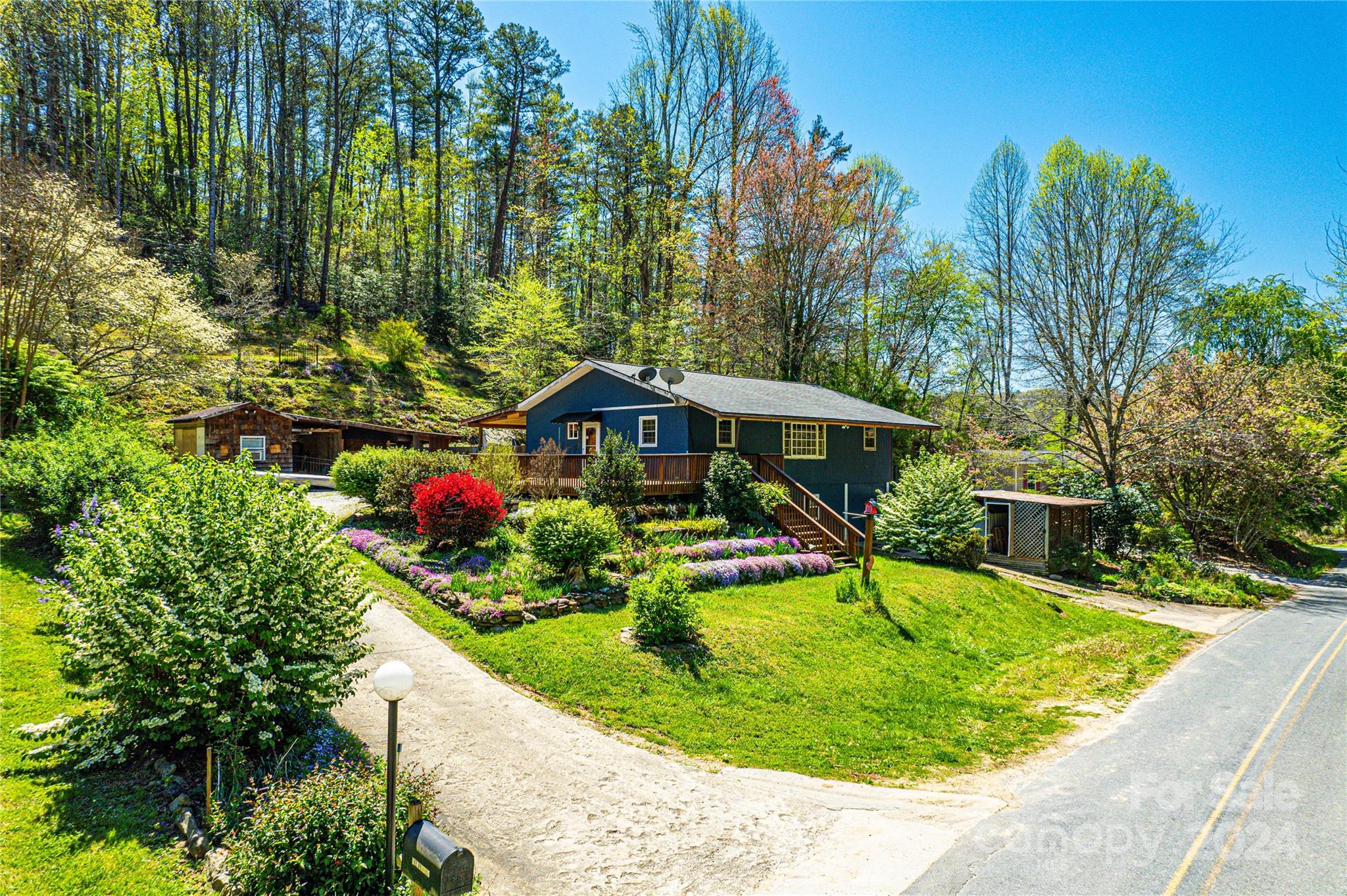 1111 Lemons Branch Road Bryson City, NC 28713 - Photo 1 of 43 Gallery Image 1