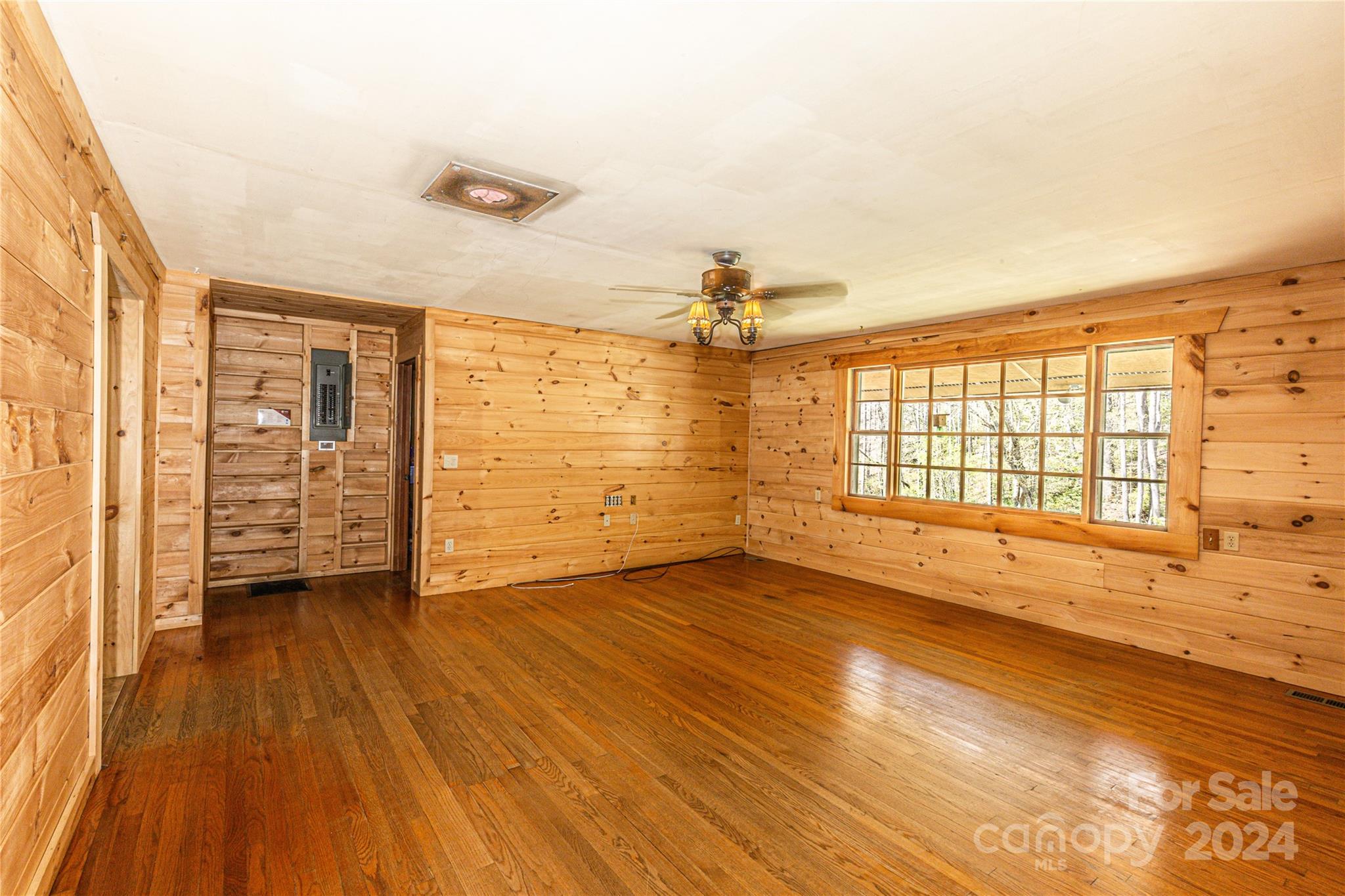 1111 Lemons Branch Road Bryson City, NC 28713 - Photo 2 of 43 Gallery Image 2