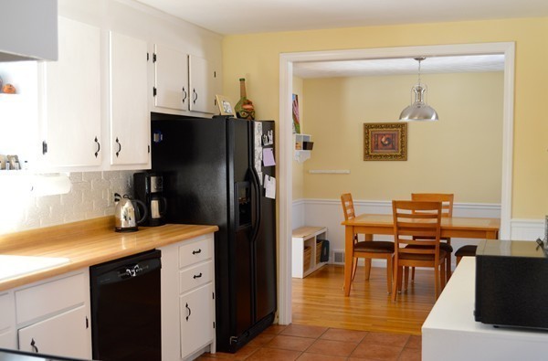 79 Chesterfield Road Northborough, MA 01532 - Photo 3 of 30 Gallery Image 3
