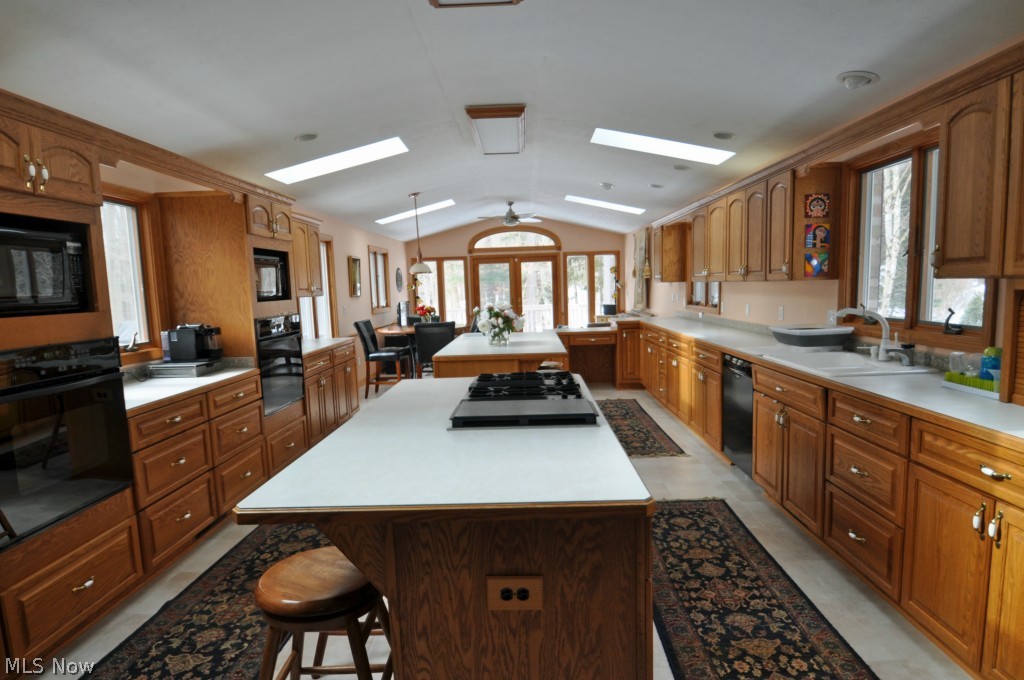3274 West Bath Road Akron, OH 44333 - Photo 6 of 25