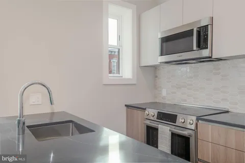 $474,900 | 933 N Street Northwest, Washington, DC 20001