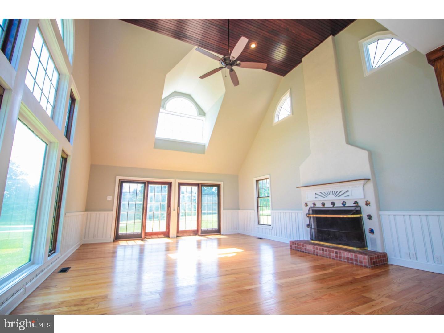 1058 Slotter Road Perkasie, PA 18944 - Photo 5 of 25