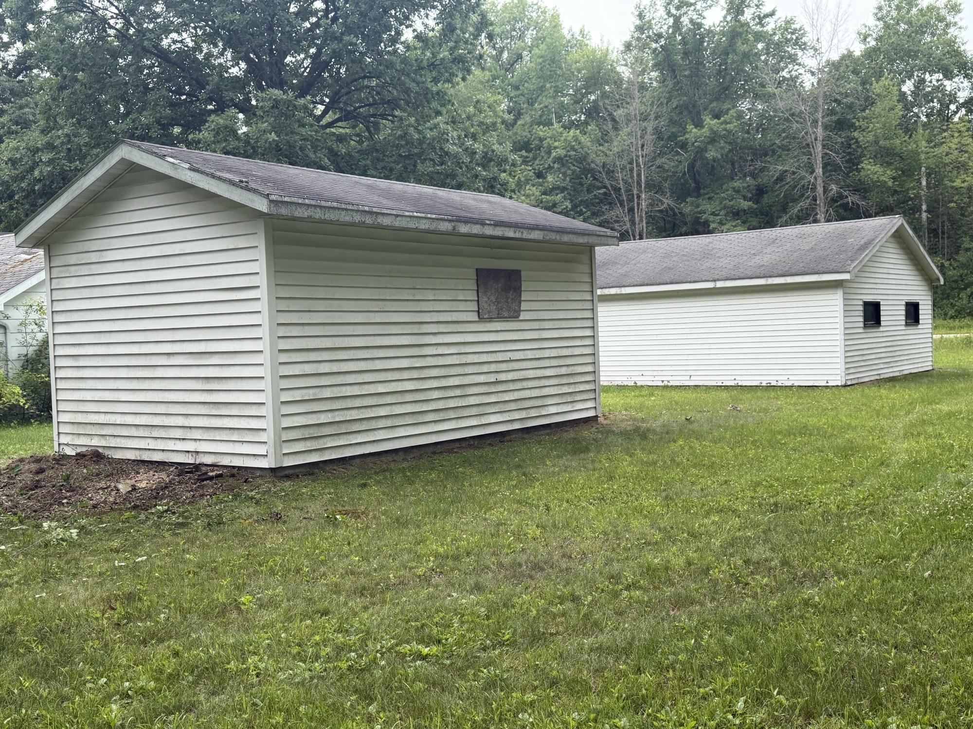4428 Old 41 Road Oconto, WI 54153 - Photo 4 of 17