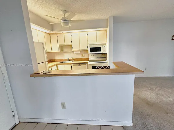 $129,000 | 9530 North Belfort Circle, Unit 108, Tamarac, FL 33321