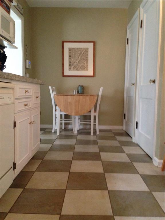 5746 Haverford Avenue Indianapolis, IN 46220 - Photo 10 of 25