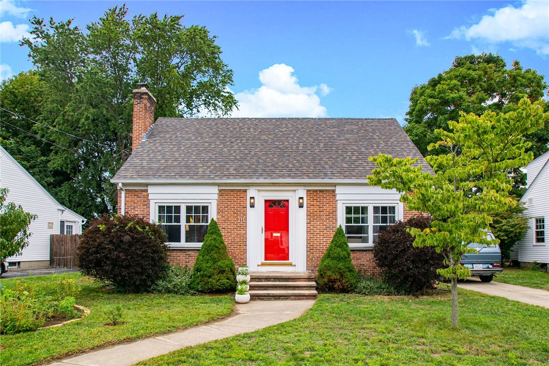111 Mayfair Road Warwick, RI 02888 - Photo 1 of 35 Gallery Image 1