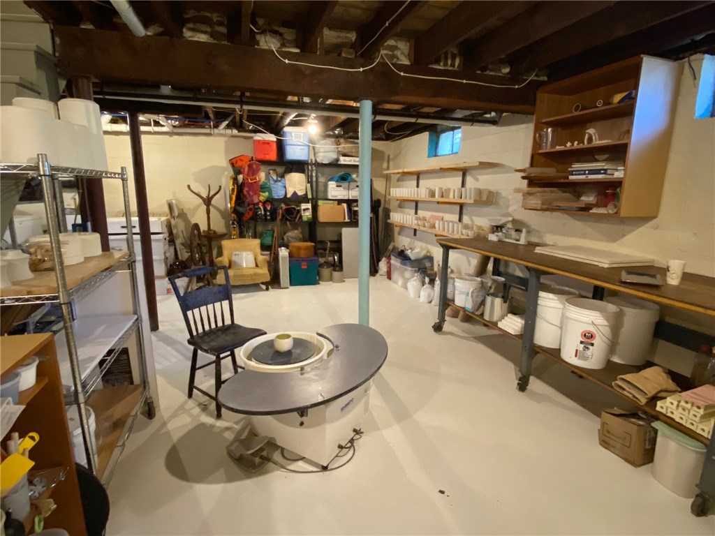 111 Mayfair Road Warwick, RI 02888 - Photo 28 of 35 Gallery Image 28