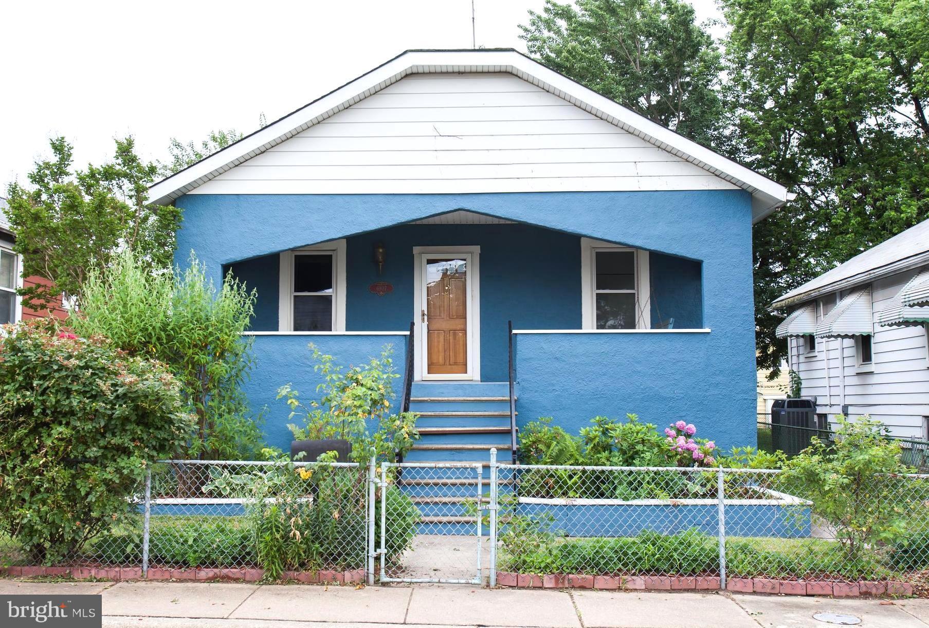6907 Ridgeway Road Baltimore, MD 21222 - Photo 1 of 25 a view of a house front of house