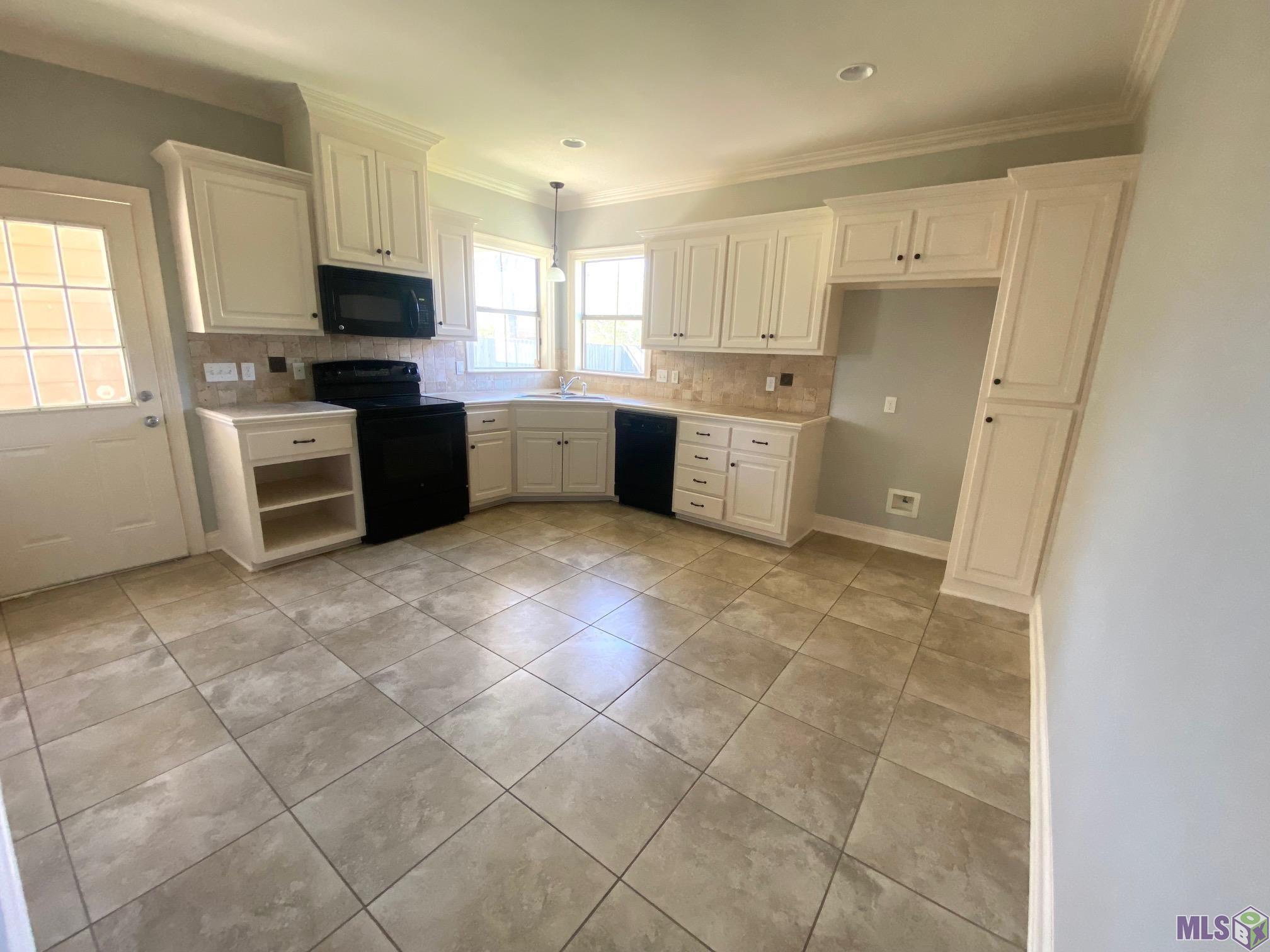 2535 Amarillo Street Baton Rouge, LA 70805 - Photo 4 of 11 Gallery Image 4