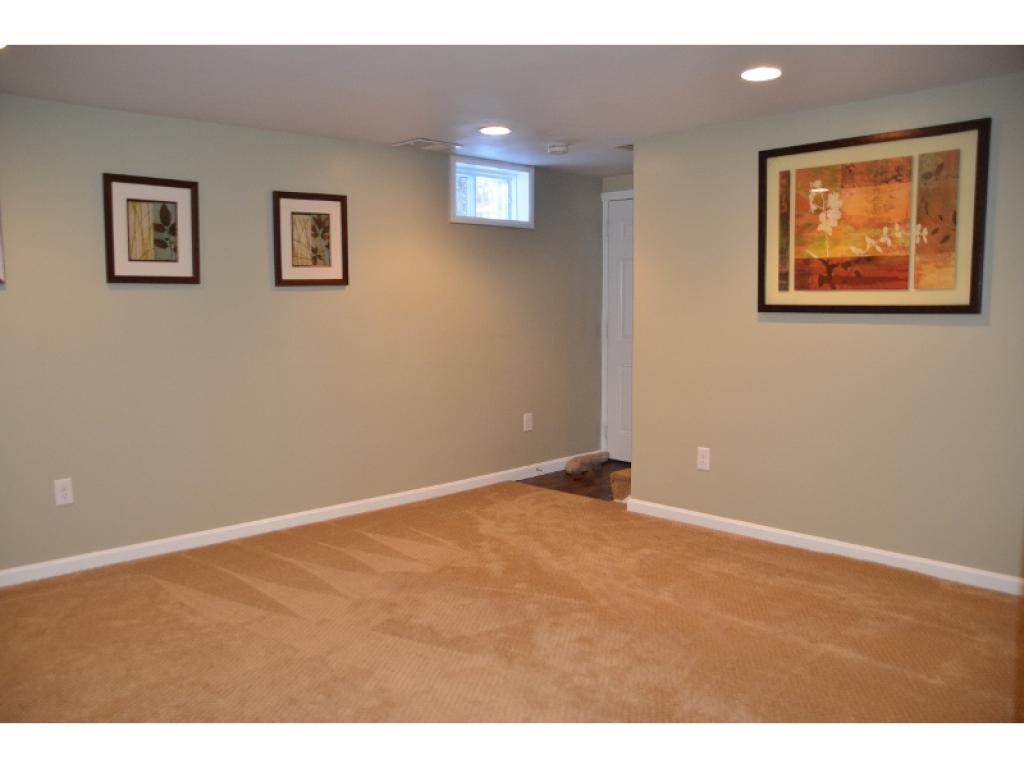 486 Streeter Hill Road Chesterfield, NH 03466 - Photo 23 of 30