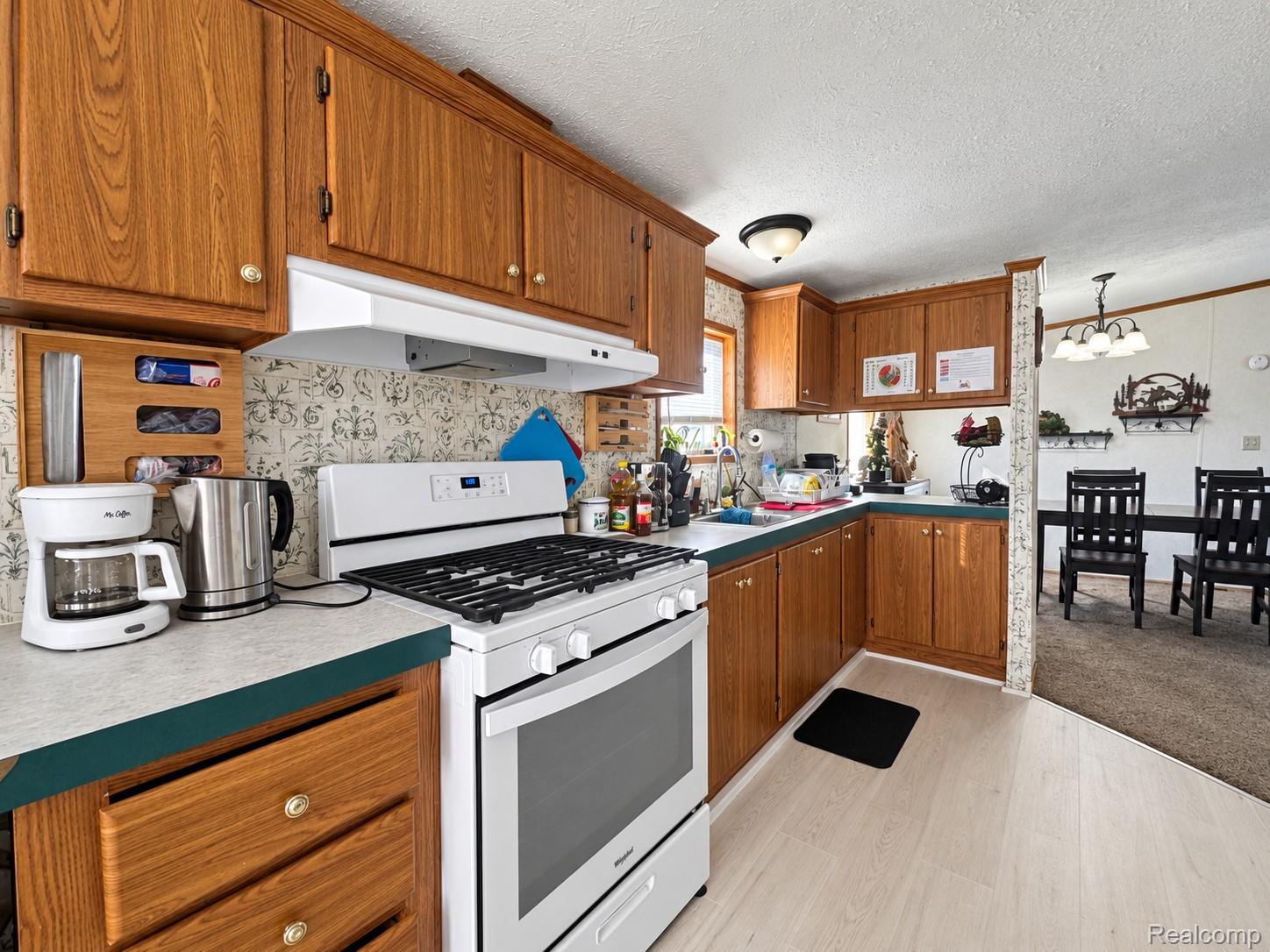3488 Spring Street Carleton, MI 48117 - Photo 6 of 19 Kitch.jpg
