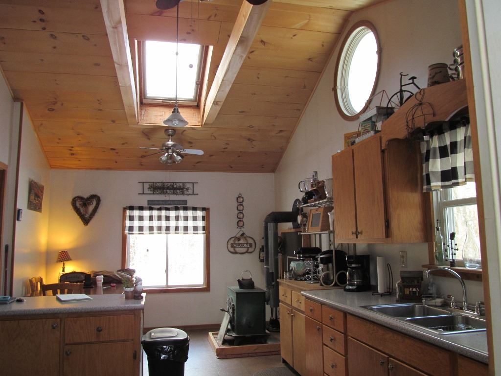 58 Brockway Mills Road Springfield, VT 05156 - Photo 4 of 20