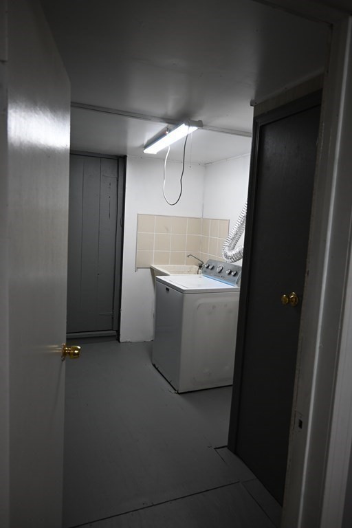 16 Charles Hill Road Holyoke, MA 01040 - Photo 25 of 27 a utility room with a washer and dryer