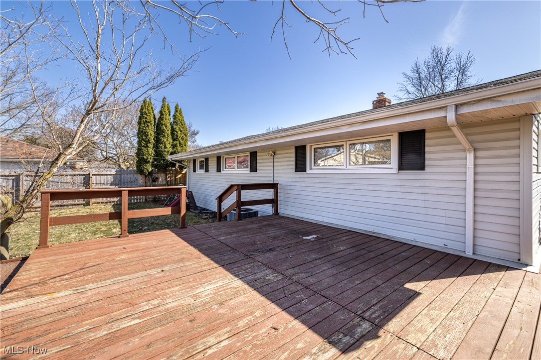 10050 Reichert Road Parma, OH 44130 - Photo 23 of 29