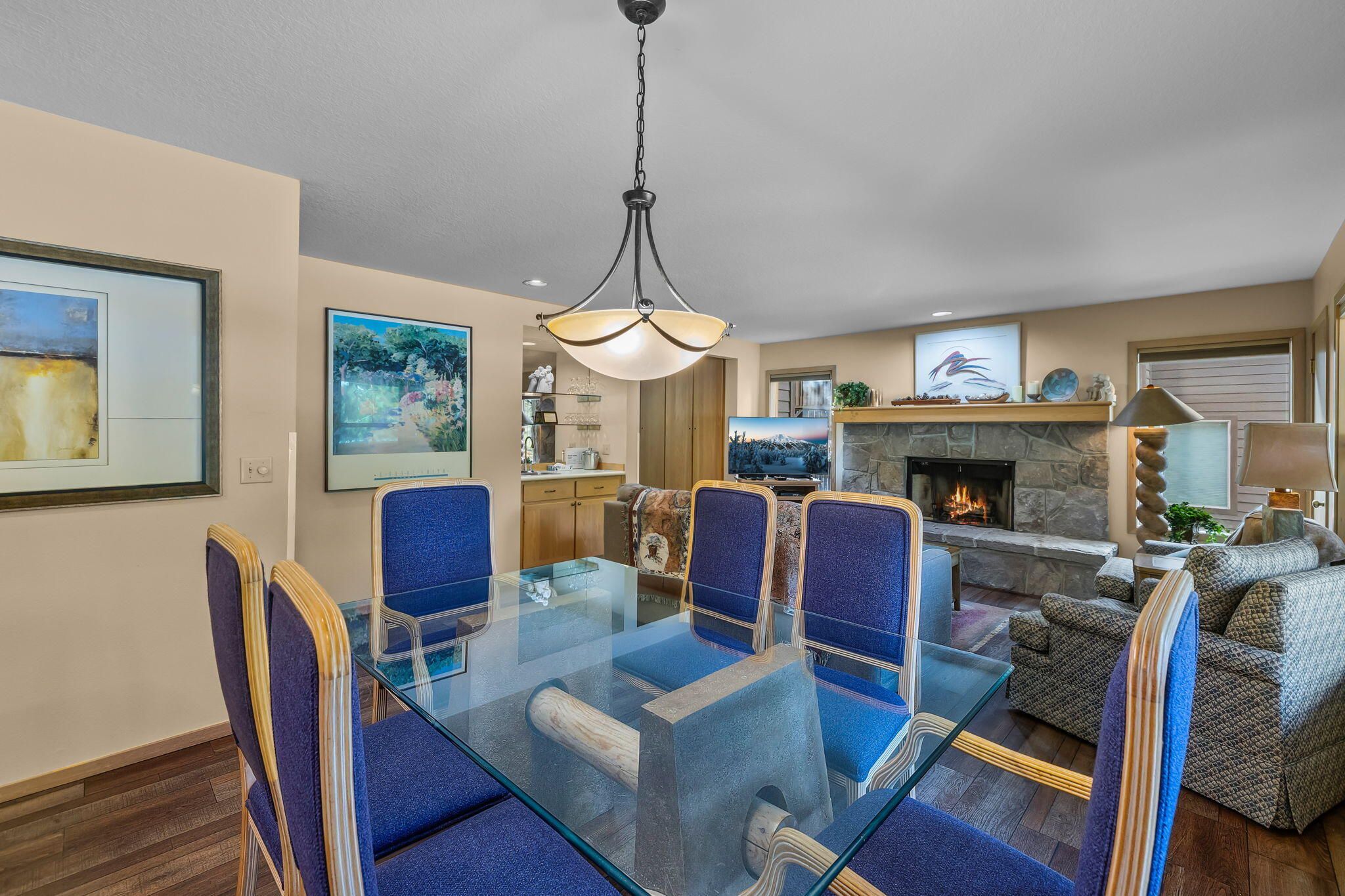57373 Beaver Ridge Loop, Unit 27 Sunriver, OR 97707 - Photo 12 of 34 2025_12_22_57373_beaver_ridge_loop_unit2