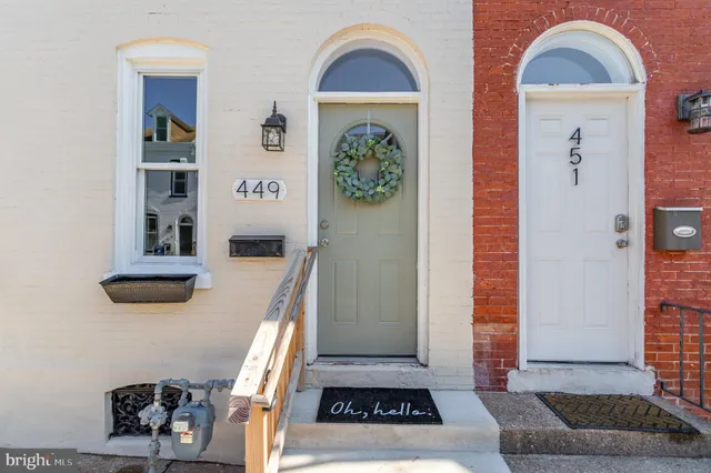 a view of livingroom with furniture and window