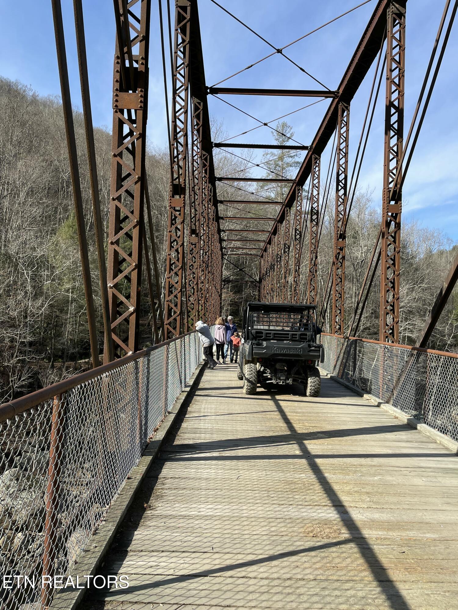 Oak Street Oneida, TN 37841 - Photo 3 of 3 o and w