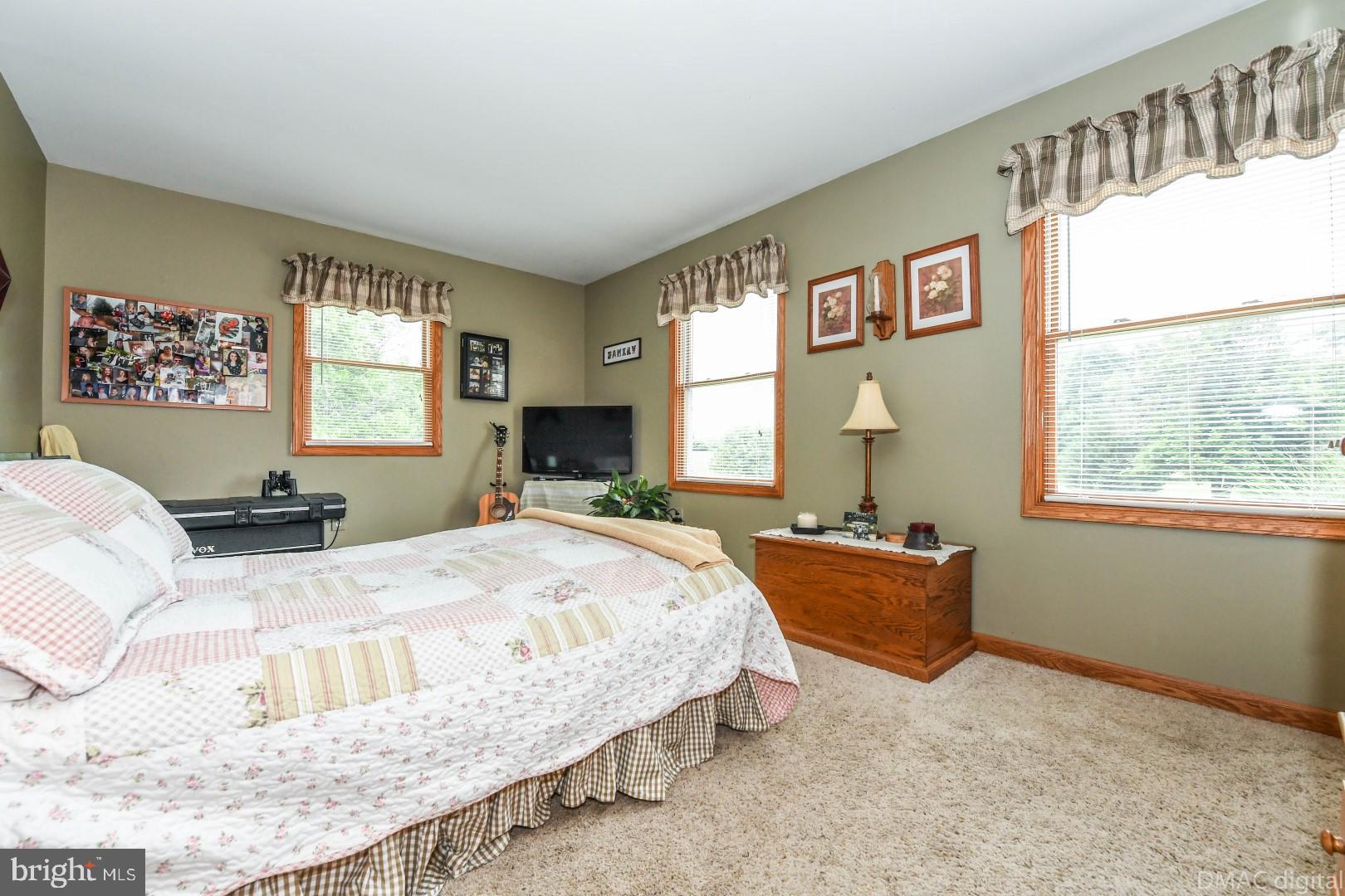 11428 Ashton Road Clear Spring, MD 21722 - Photo 17 of 36