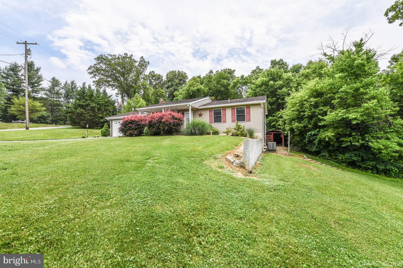 11428 Ashton Road Clear Spring, MD 21722 - Photo 6 of 36