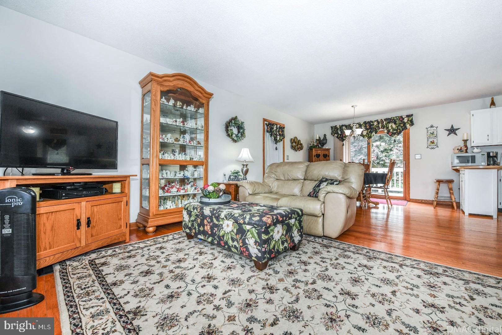 11428 Ashton Road Clear Spring, MD 21722 - Photo 10 of 36