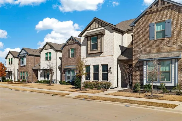 $375,000 | 3038 Opera Way, Sachse, TX 75048