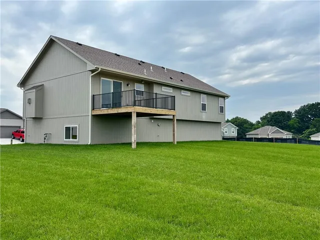 $398,450 | 1200 Northwest 4th Street, Oak Grove, MO 64075