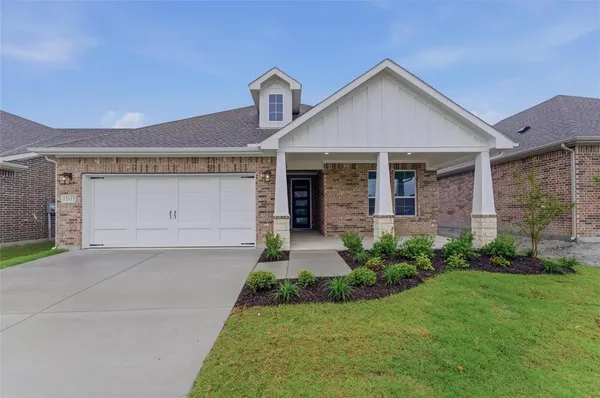 $419,900 | 15113 Green Bluff Drive, Aledo, TX 76008