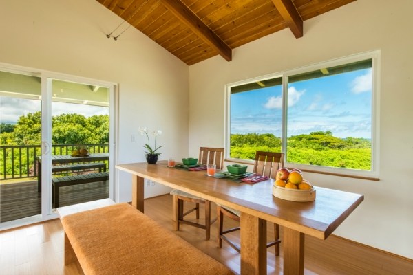 7561 Koolau Road, Unit B Kilauea, HI 96754 - Photo 10 of 25 a room with furniture and window