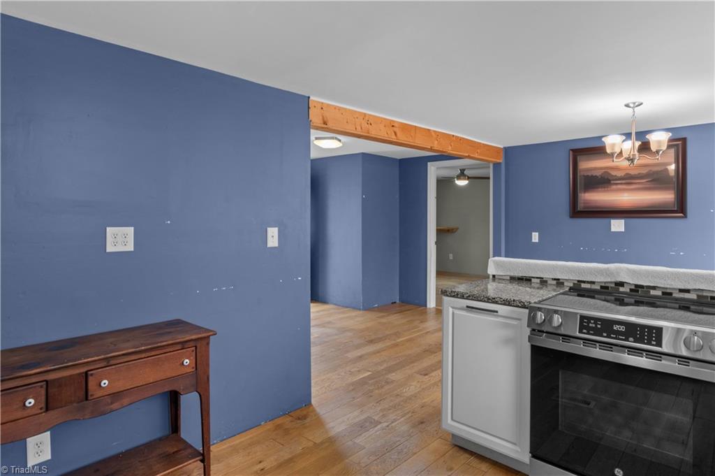 236 Ed Nixon Road Thurmond, NC 28683 - Photo 10 of 33