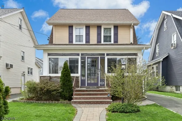 $485,000 | 214 East Lincoln Avenue, Roselle Park, NJ 07204