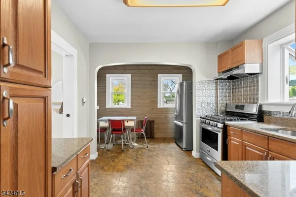 $485,000 | 214 East Lincoln Avenue, Roselle Park, NJ 07204