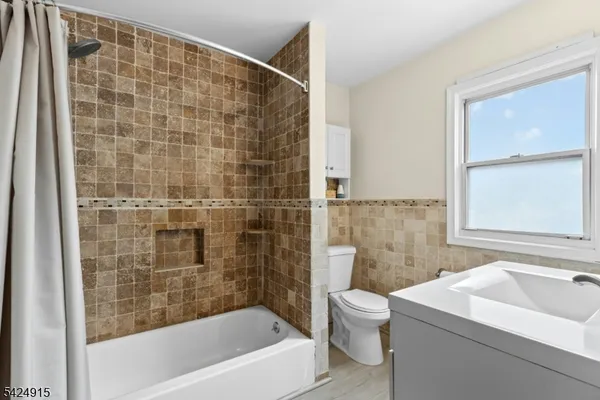 $485,000 | 214 East Lincoln Avenue, Roselle Park, NJ 07204