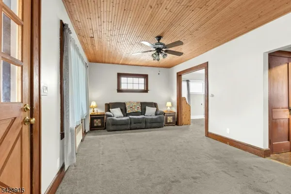 $485,000 | 214 East Lincoln Avenue, Roselle Park, NJ 07204