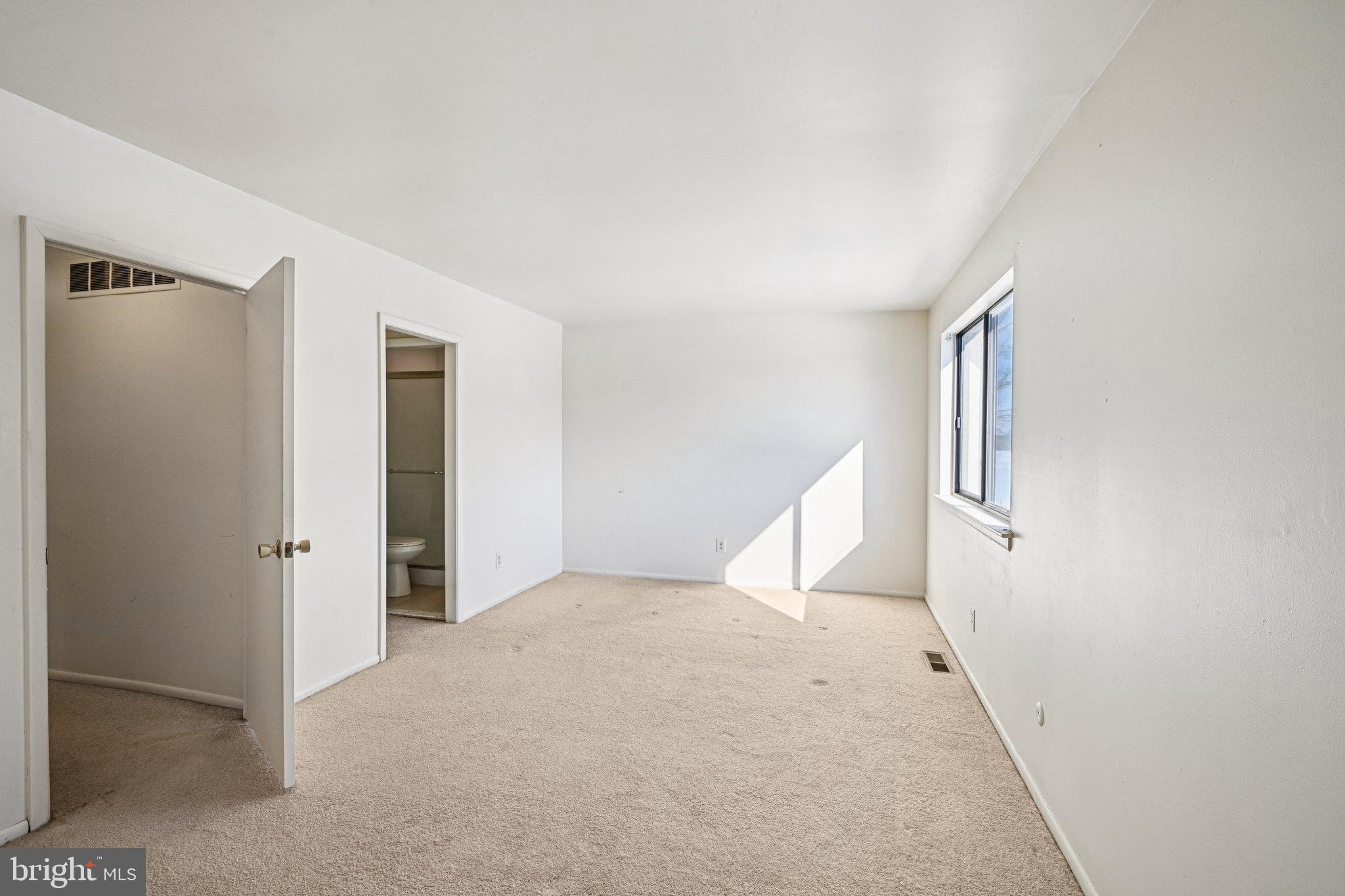 50 Centennial Road Telford, PA 18969 - Photo 20 of 38 Master Bedroom
