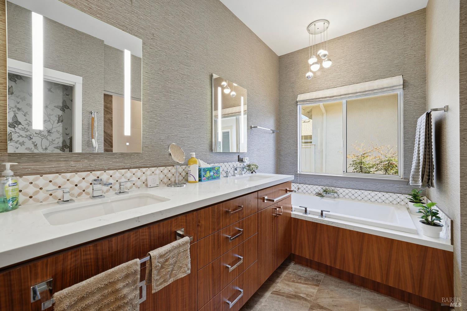 146 White Oak Drive Santa Rosa, CA 95409 - Photo 15 of 23