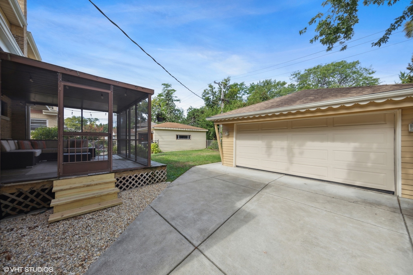 186 West Burlington Street Riverside, IL 60546 - Photo 15 of 19 a view of a house with a patio