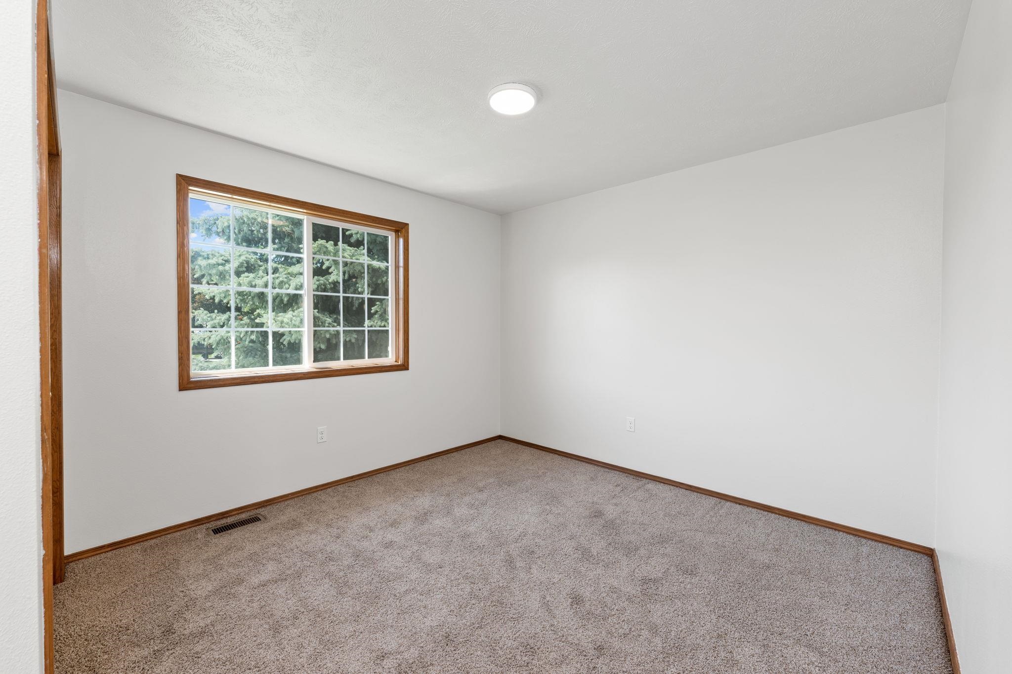 507 East Ballard Road Colbert, WA 99005 - Photo 12 of 35