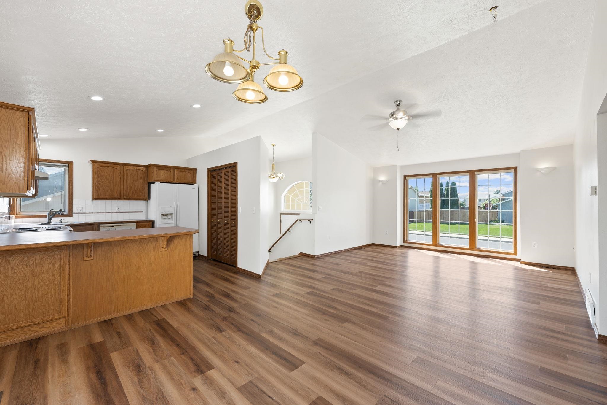 507 East Ballard Road Colbert, WA 99005 - Photo 2 of 35